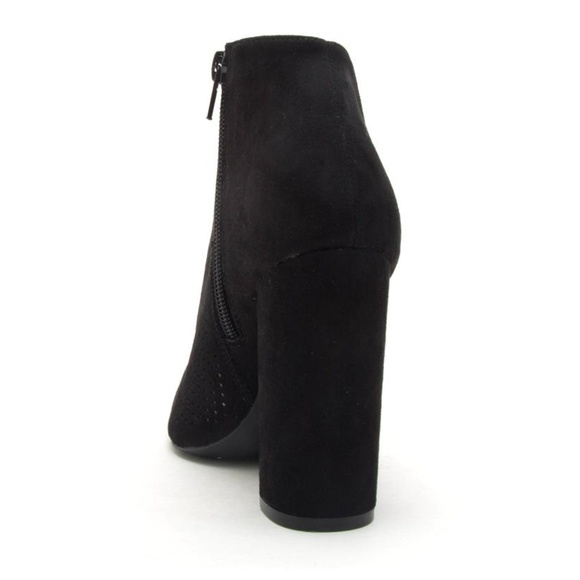 SLEEK ASYMMETRY!  Black Vegan Suede Shootie - Picture 4 of 5
